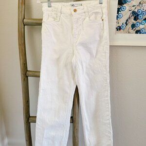 ZARA Wide Straight Leg White Jeans size US 4 / EUR 36